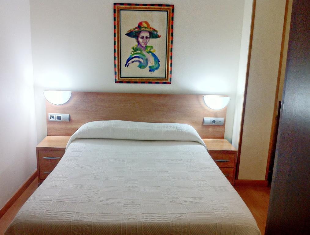 Hostal Del Carmen Otel Santander Oda fotoğraf